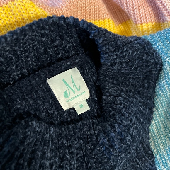 Upcycled spliced mock neck sweater sz L - Picture 3 of 3